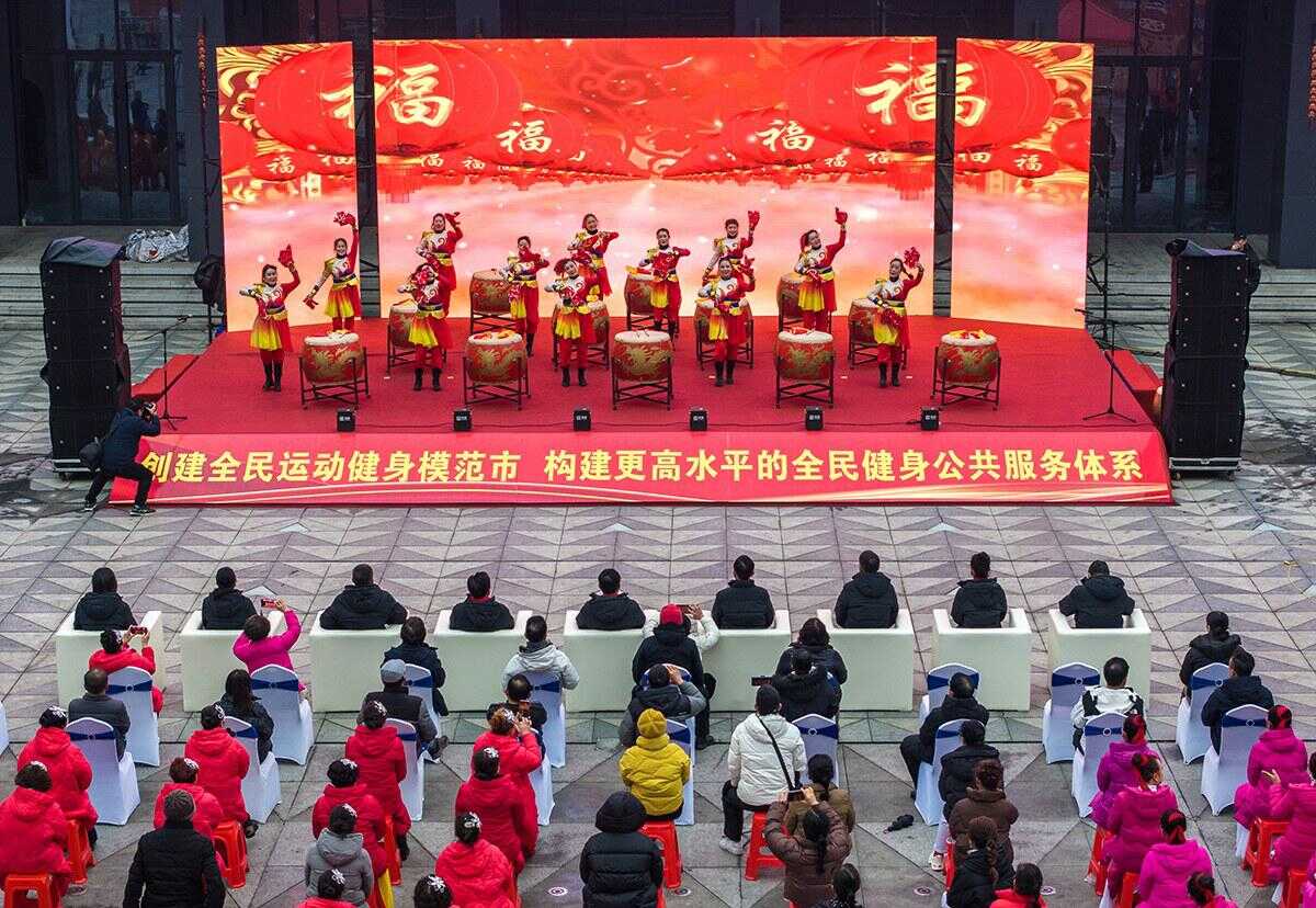 了猛烈的追