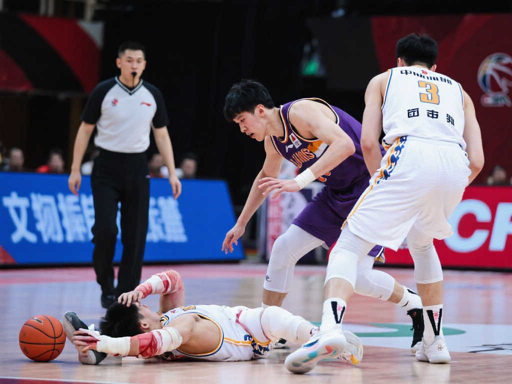 虽然双方 虽然双方